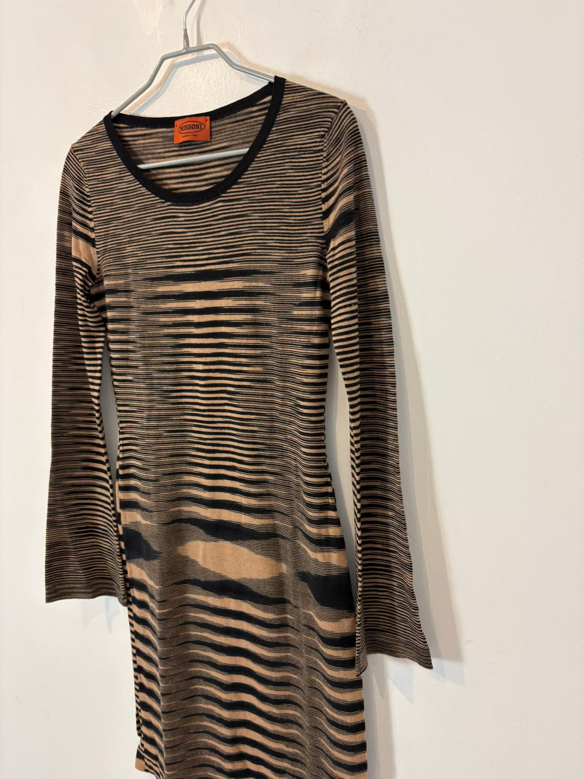 MISSONI. Vestido mido bicolor con lana