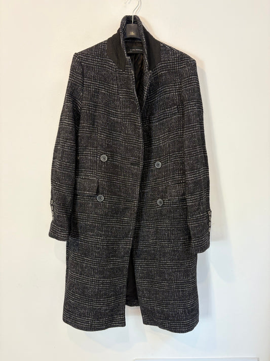 ZARA. Abrigo negro jaspeado con lana