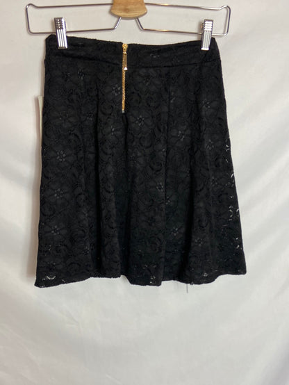 SUSY MODA. Falda negra encaje. T U (S)