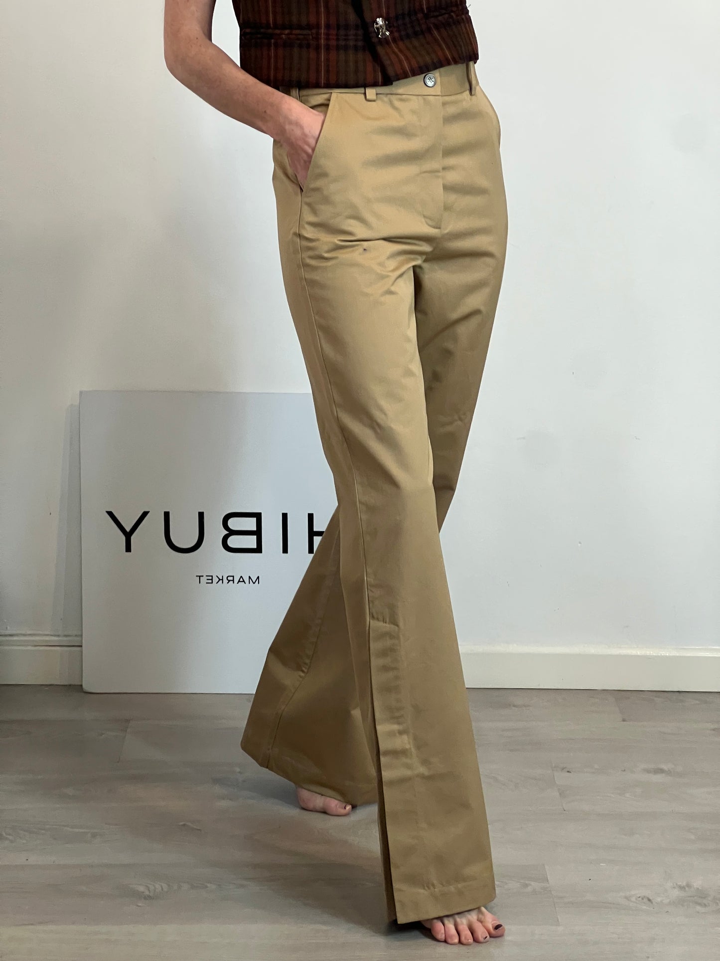 MUSE FOR ALL. Pantalón beige pinzas