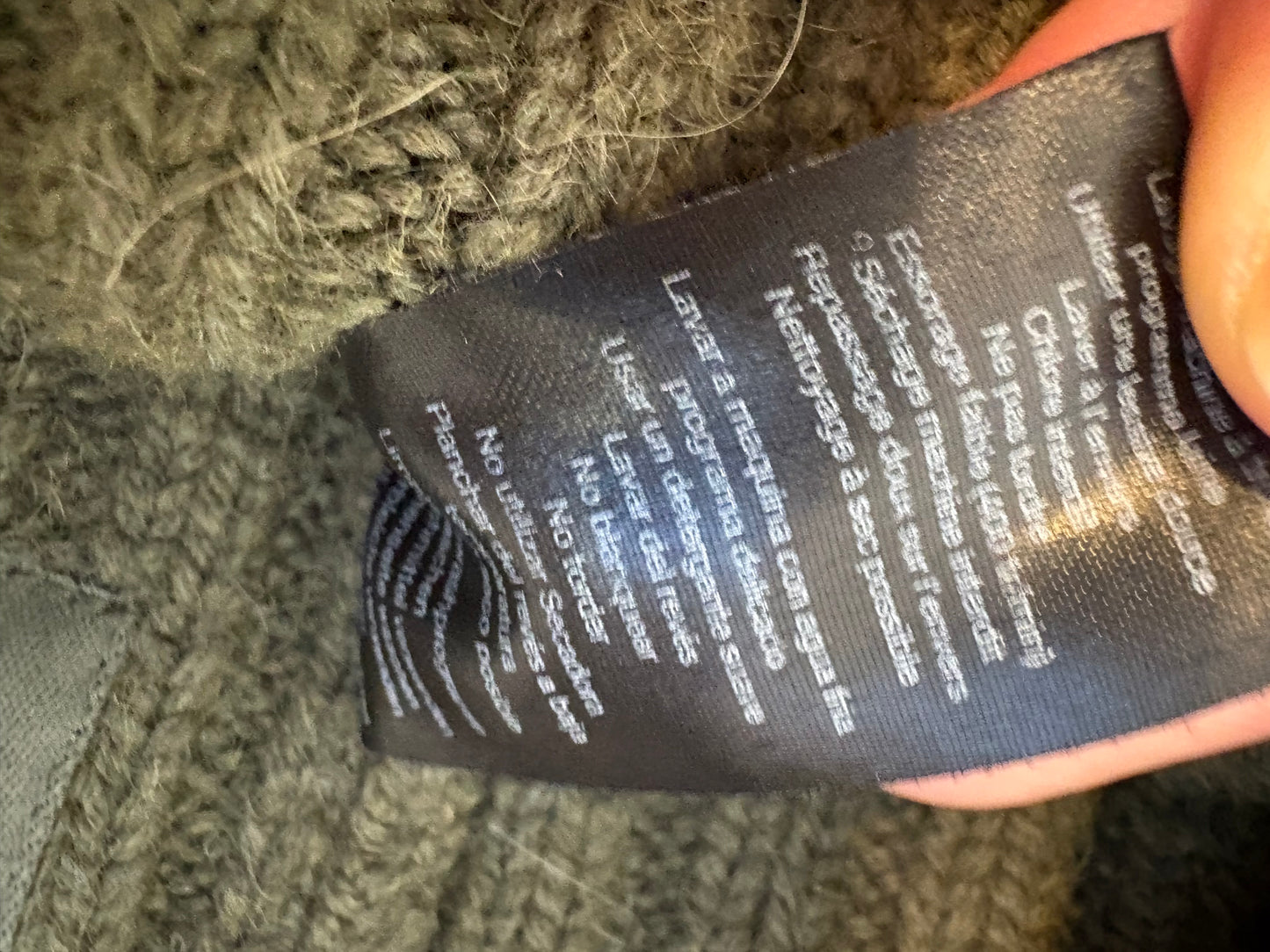 ZADIG&VOLTAIRE. Gorro verde alpaca