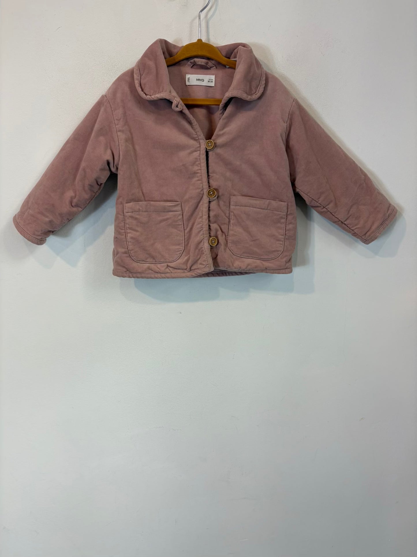 MANGO. Chaqueta rosa textura . T 12-18 meses