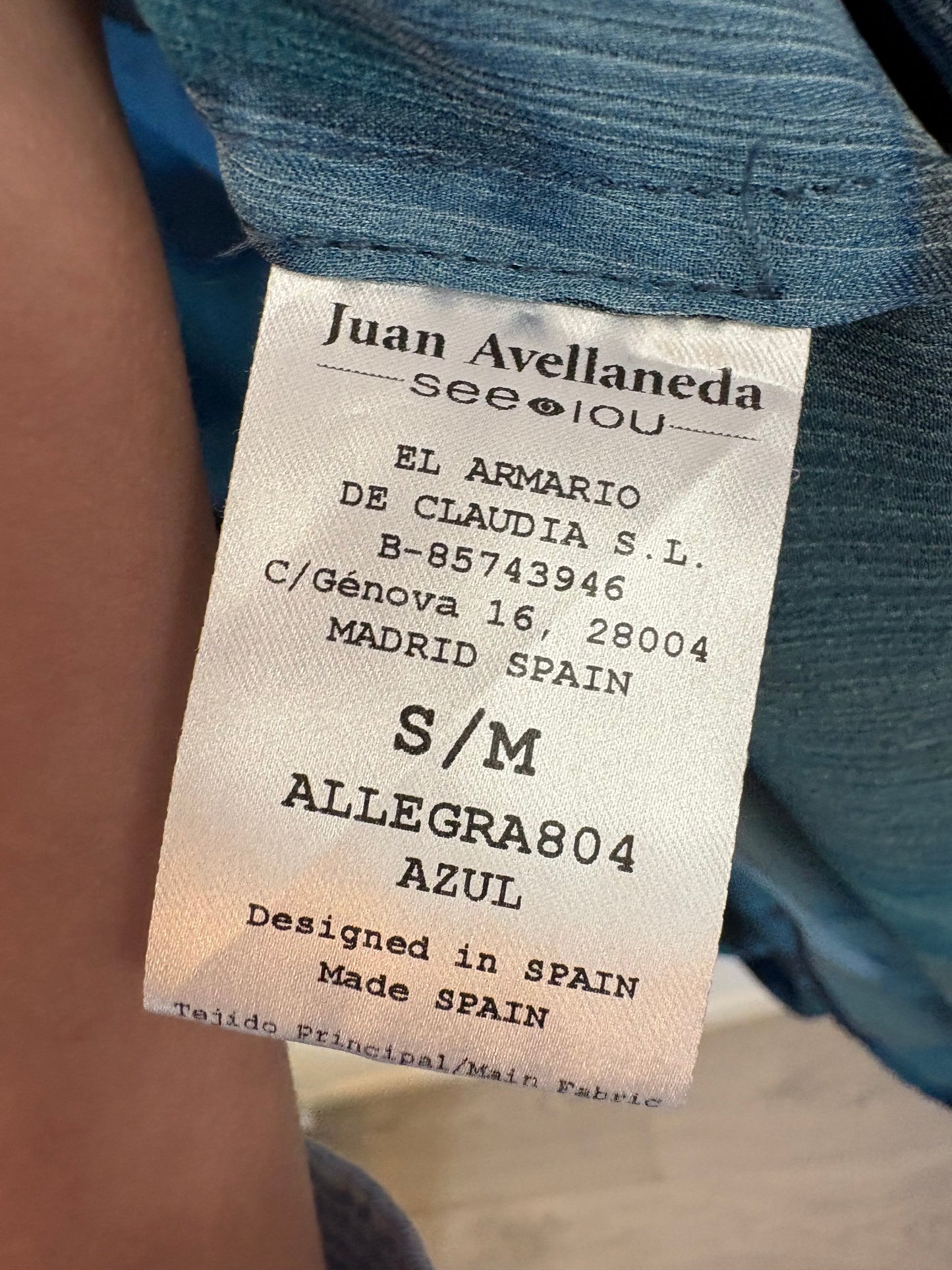 JUAN AVELLANEDA SEE IOU. Vestido estilo caftán azules