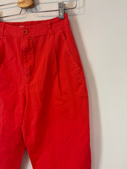 ZEROASSOLUTO. Pantalón pinzas rojo. T S