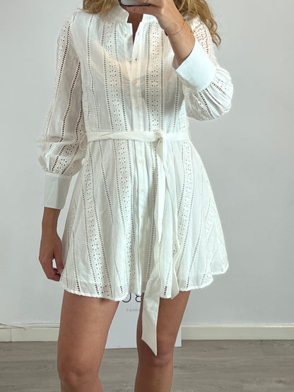 ZARA. Short white die-cut dress. TM