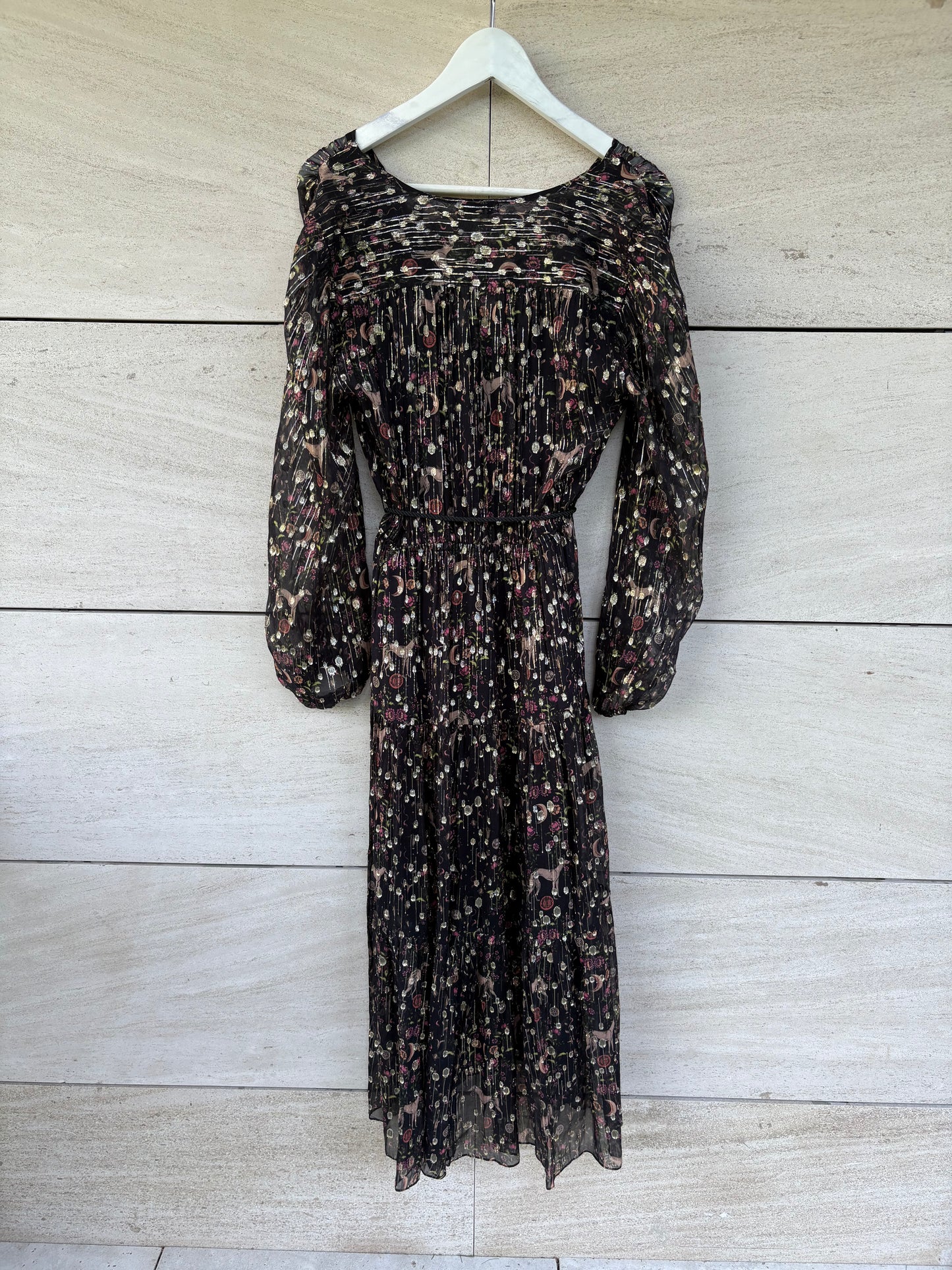 SANDRO. Vestido largo seda semitransparente. T 38