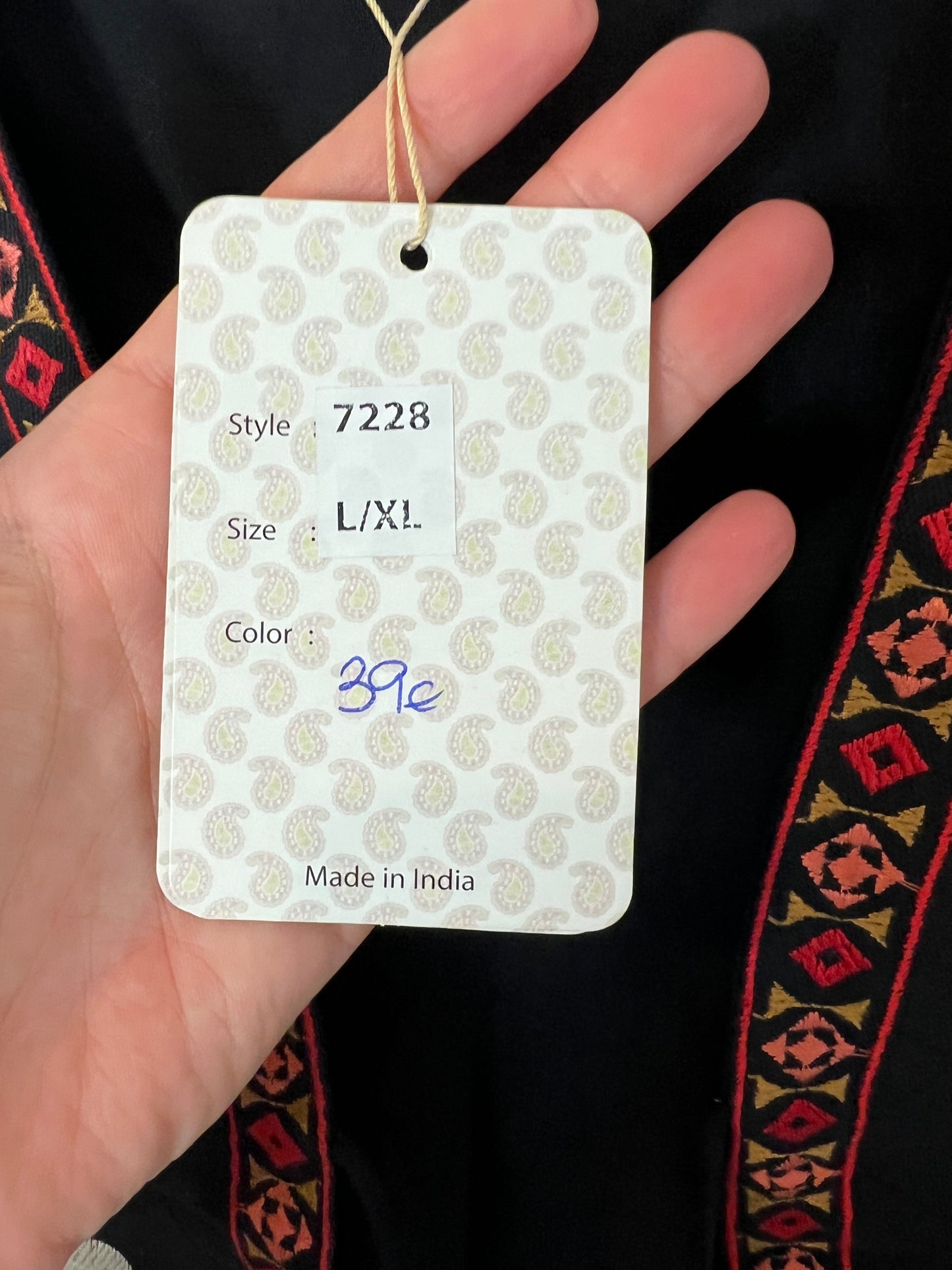 SUMITRA. Black embroidered vest Tl/XL