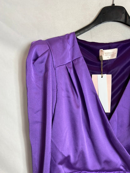 LADYBUG SHEARS. Purple satin blouse with shoulder pads. Size XL