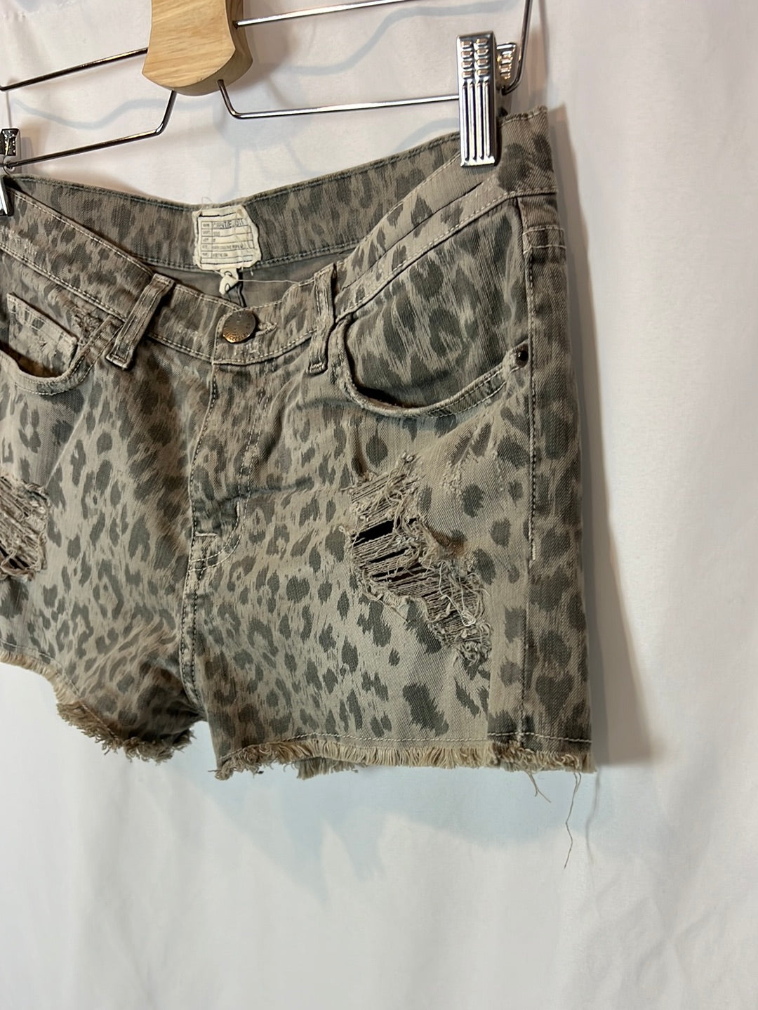 CURRENT ELLIOT. Pantalón corto denim animal print. T 26 (S/M)