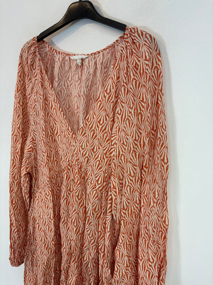 ZARA. Black stretch knit top. TL