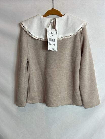 ANCAR. Beige knit sweater with ecru collar. Size 5 years.