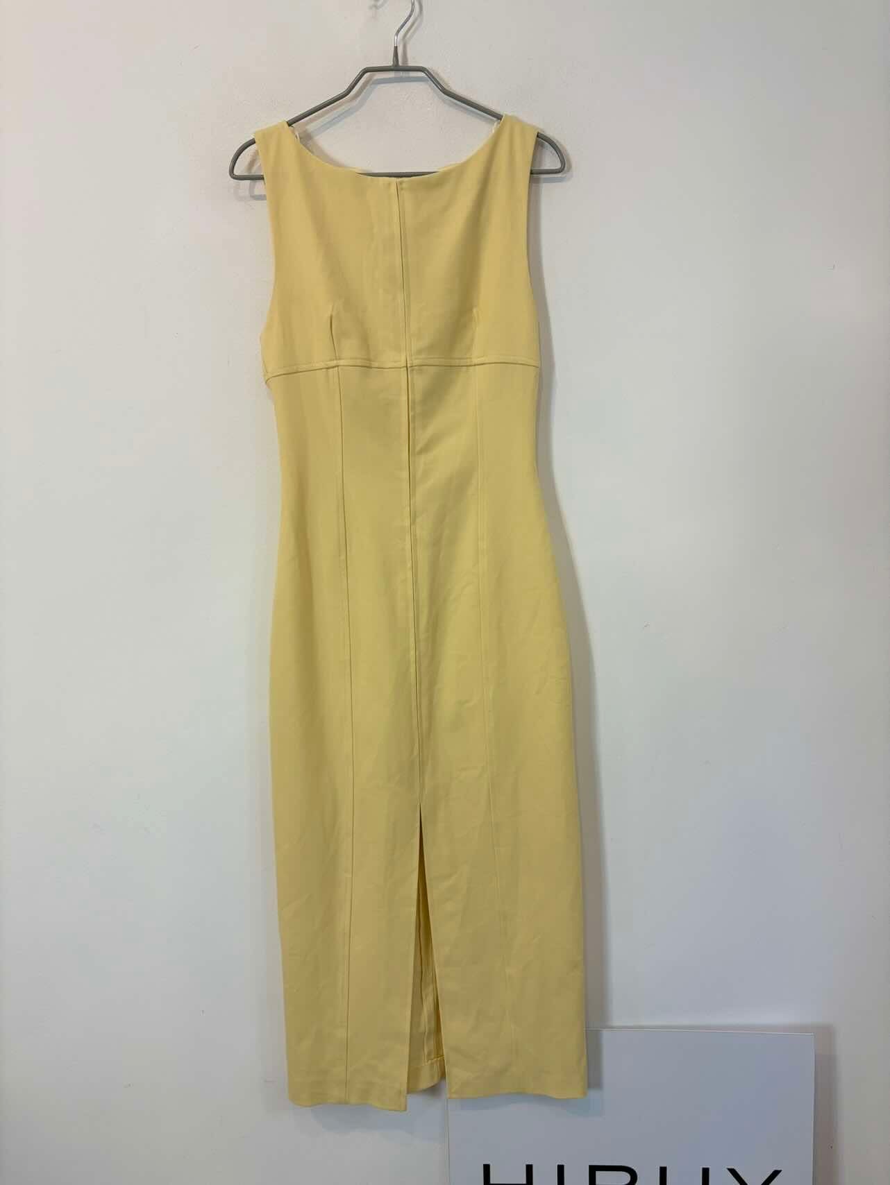 ZARA. Vestido largo entallado pastel