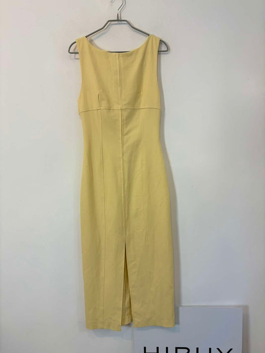 ZARA. Vestido largo entallado pastel