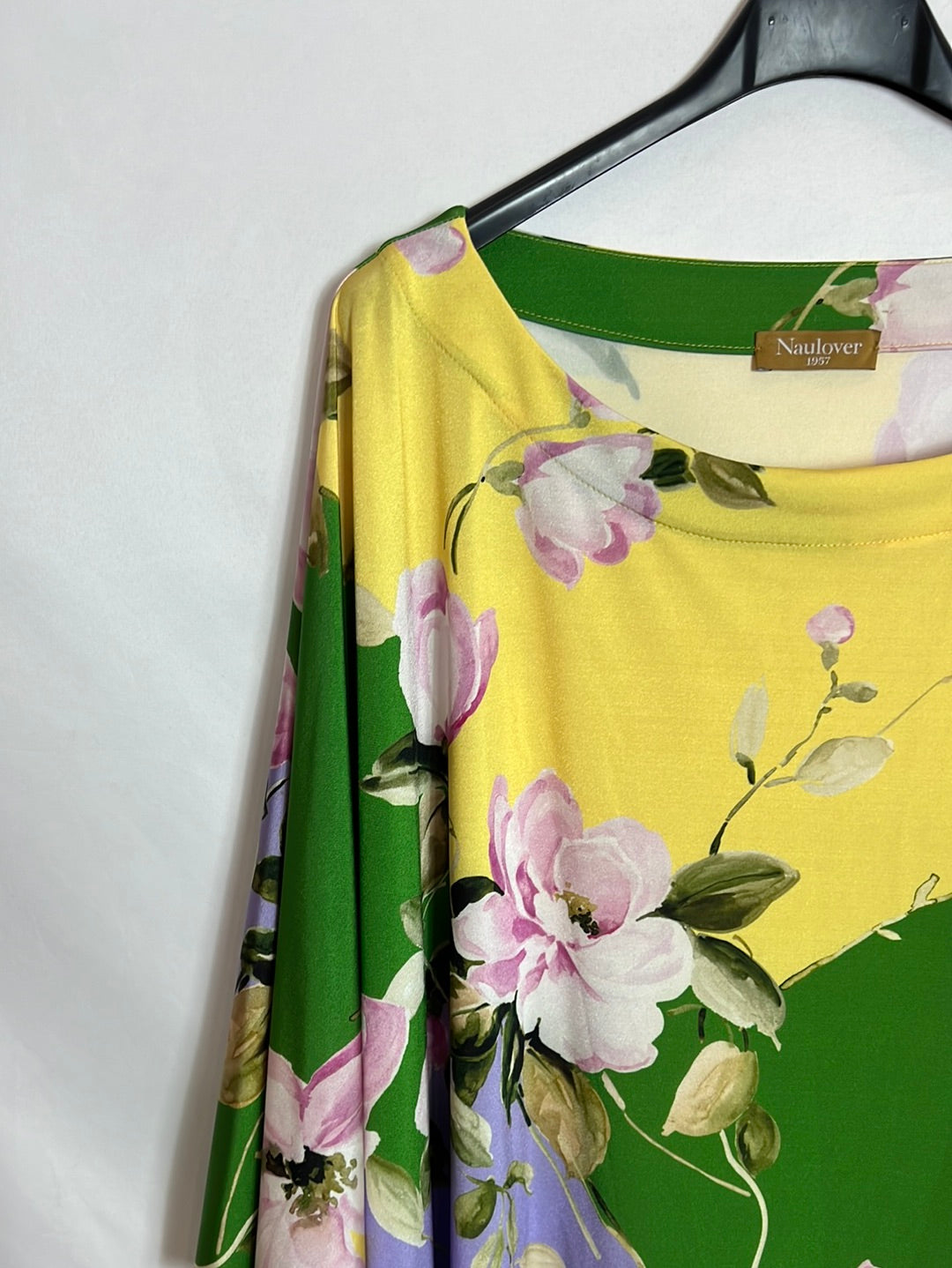 NAULOVER. Loose dress with sleeve opening. Size 01 (xs/s)