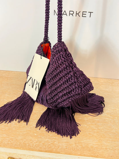 ZARA. Bolso asa corta flecos