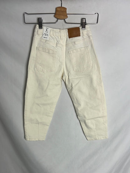 ZARA. Off-white denim trousers, size 6