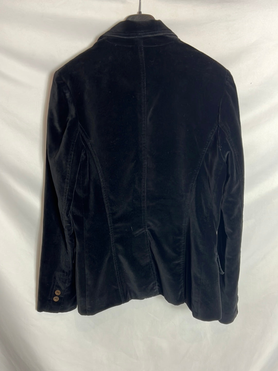 BERSHKA. Blazer negra terciopelo. T M