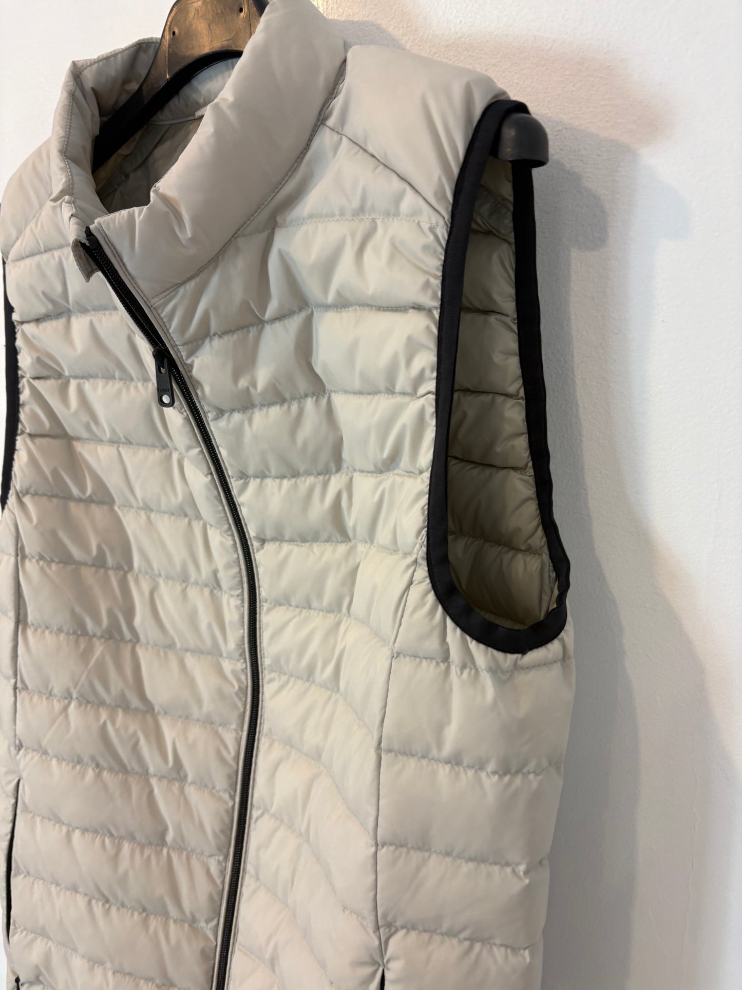 ECOALF. Plumas sin mangas beige