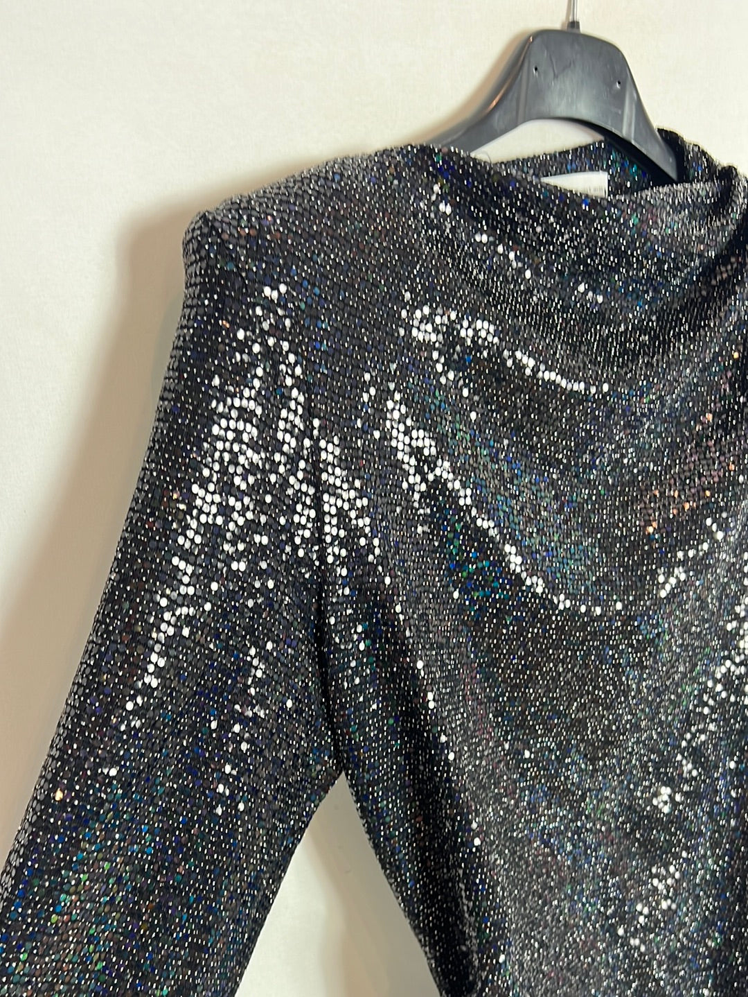 ZARA. Sequin mini fitted dress. TS