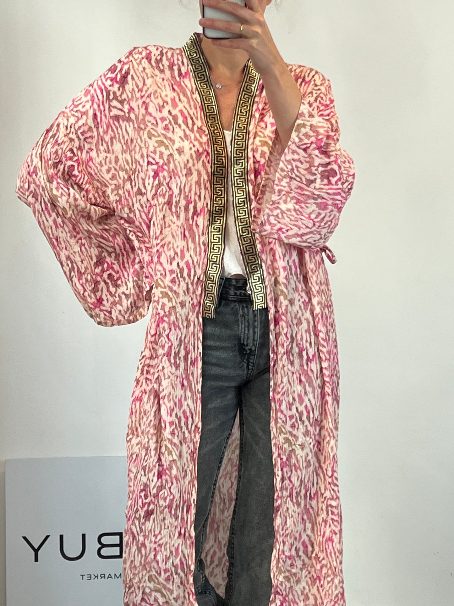 CATUCA. Kimono estampado detalle espalda. T M/L