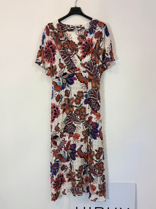 ZARA. Vestido largo textura estampado. T M