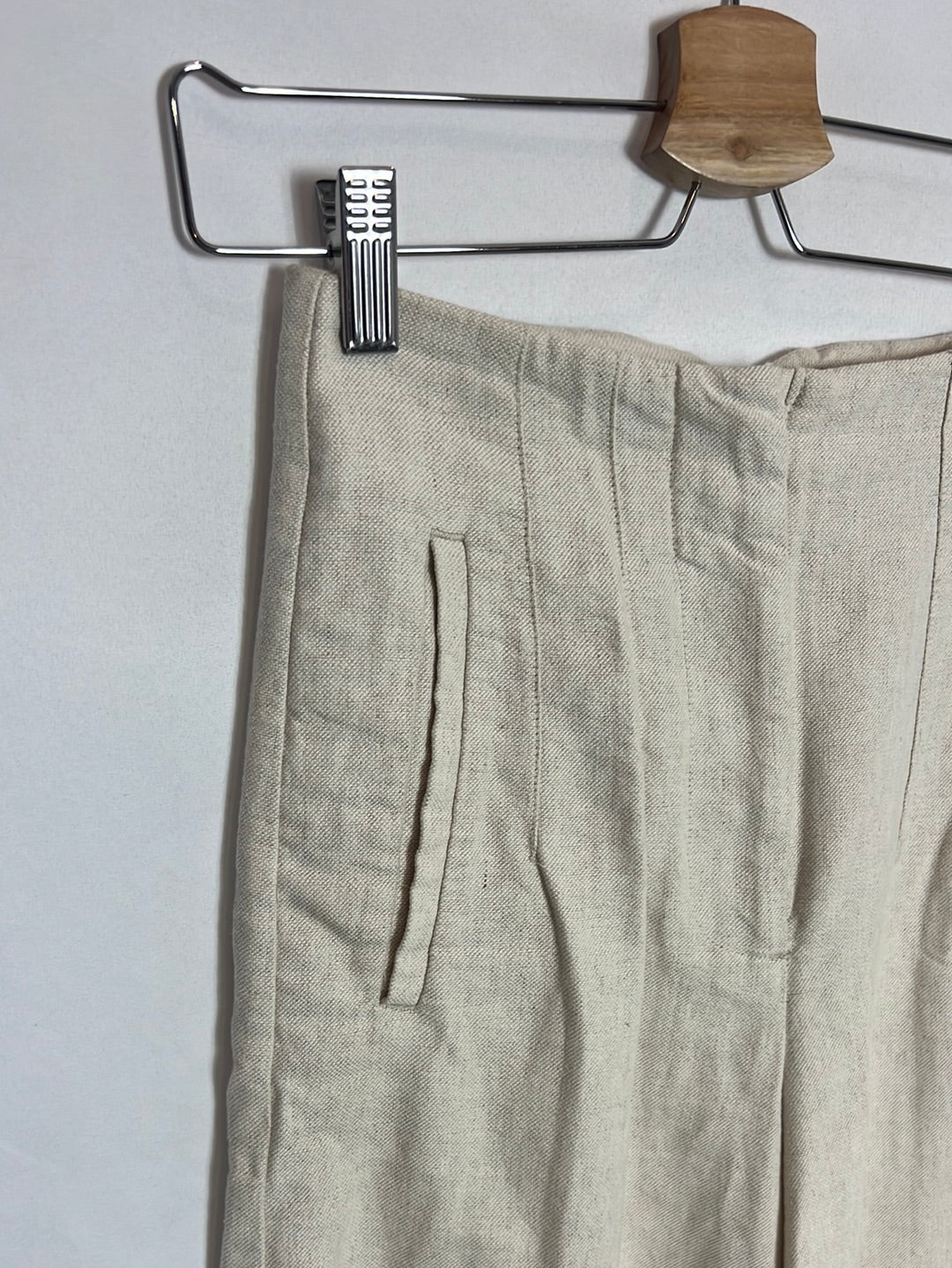ZARA. Pantalón culote pinzas efecto Lino. T XS