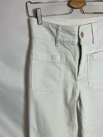 MASSCOB. Pantalón blanco pata ancha bolsillos. T 34