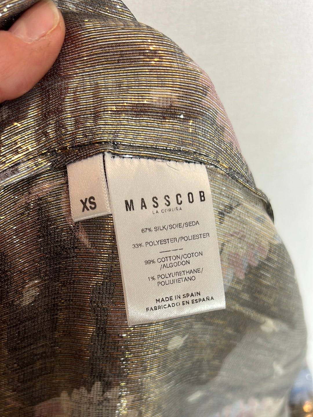 MASSCOB. Blusa brillante T.xs