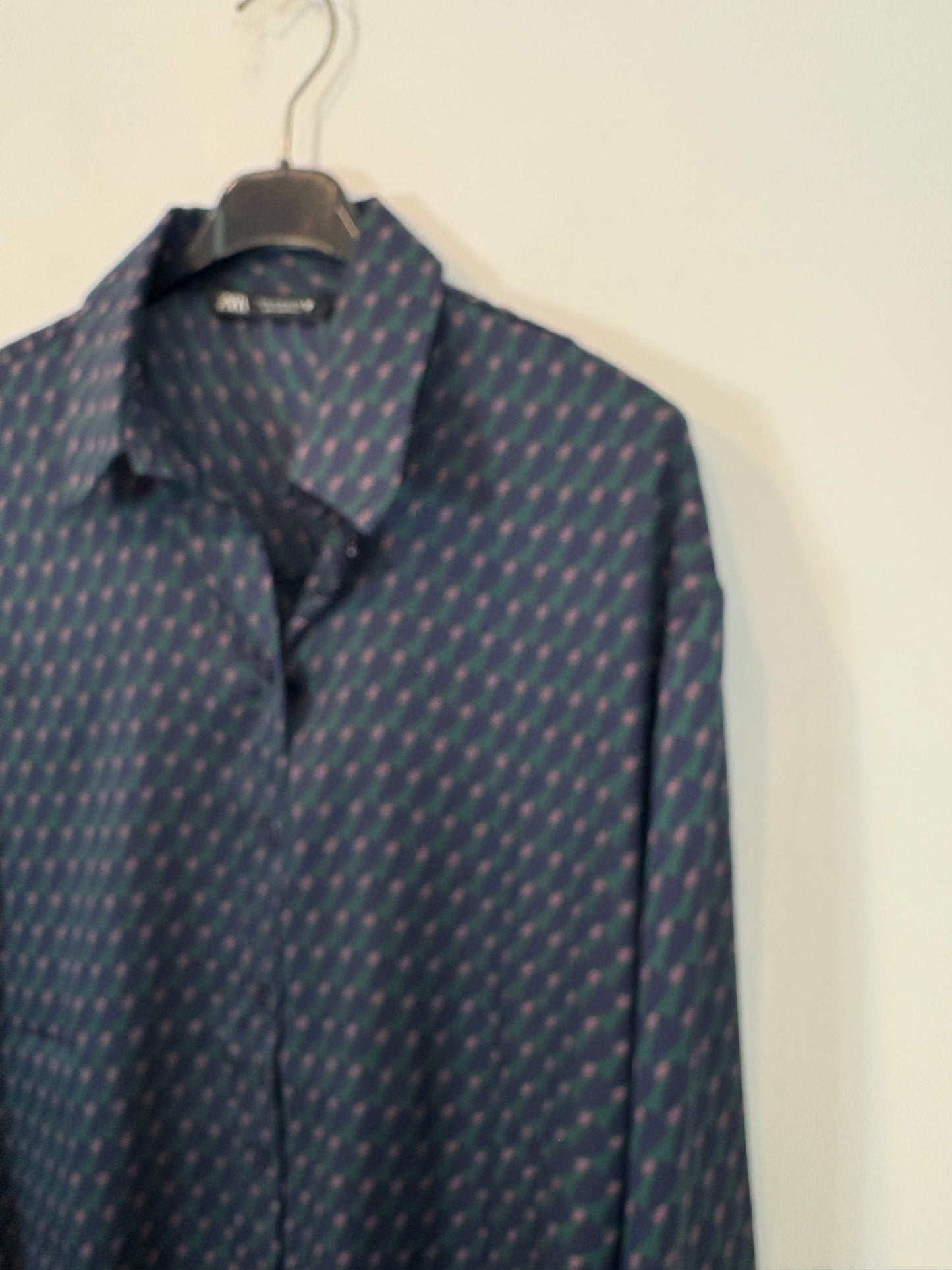 ZARA. Retro print satin blouse. TS