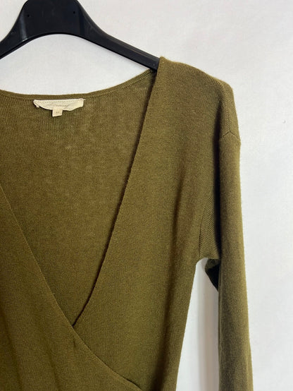 IS COMING. Mono verde punto lazada. T M