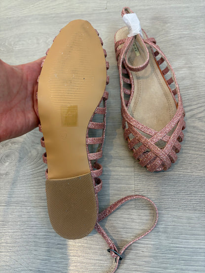 CORINA. Sandalia plana rosa purpurina. T 40