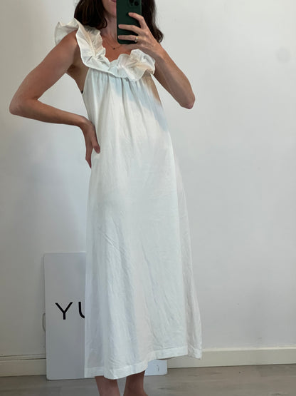 MANGO. Vestido blanco detalle volante T.s