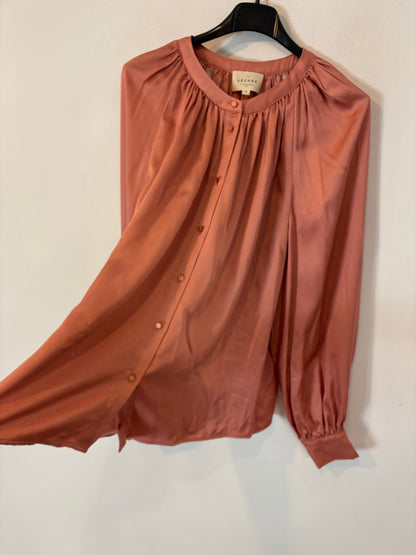 SÉZANE.Conjunto rosa satinado fluido