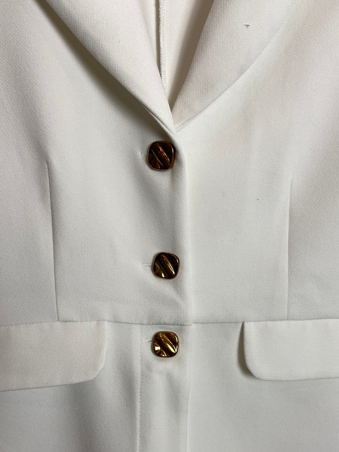 ZARA. Mono blanco botones T.XS