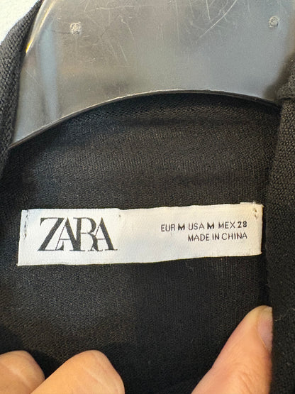 ZARA. Jersey fino negro cuello alto. T M