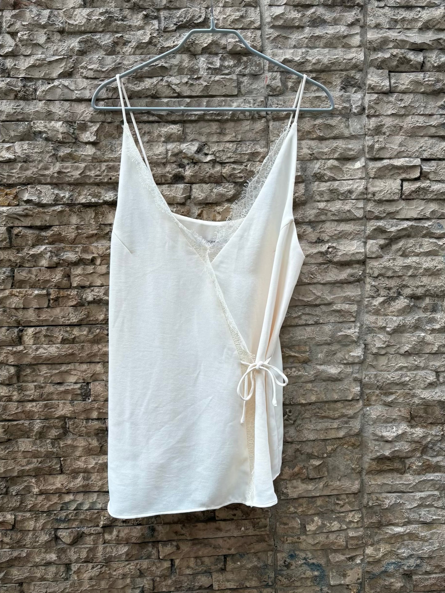 ZARA. Basic white T-shirt. TM