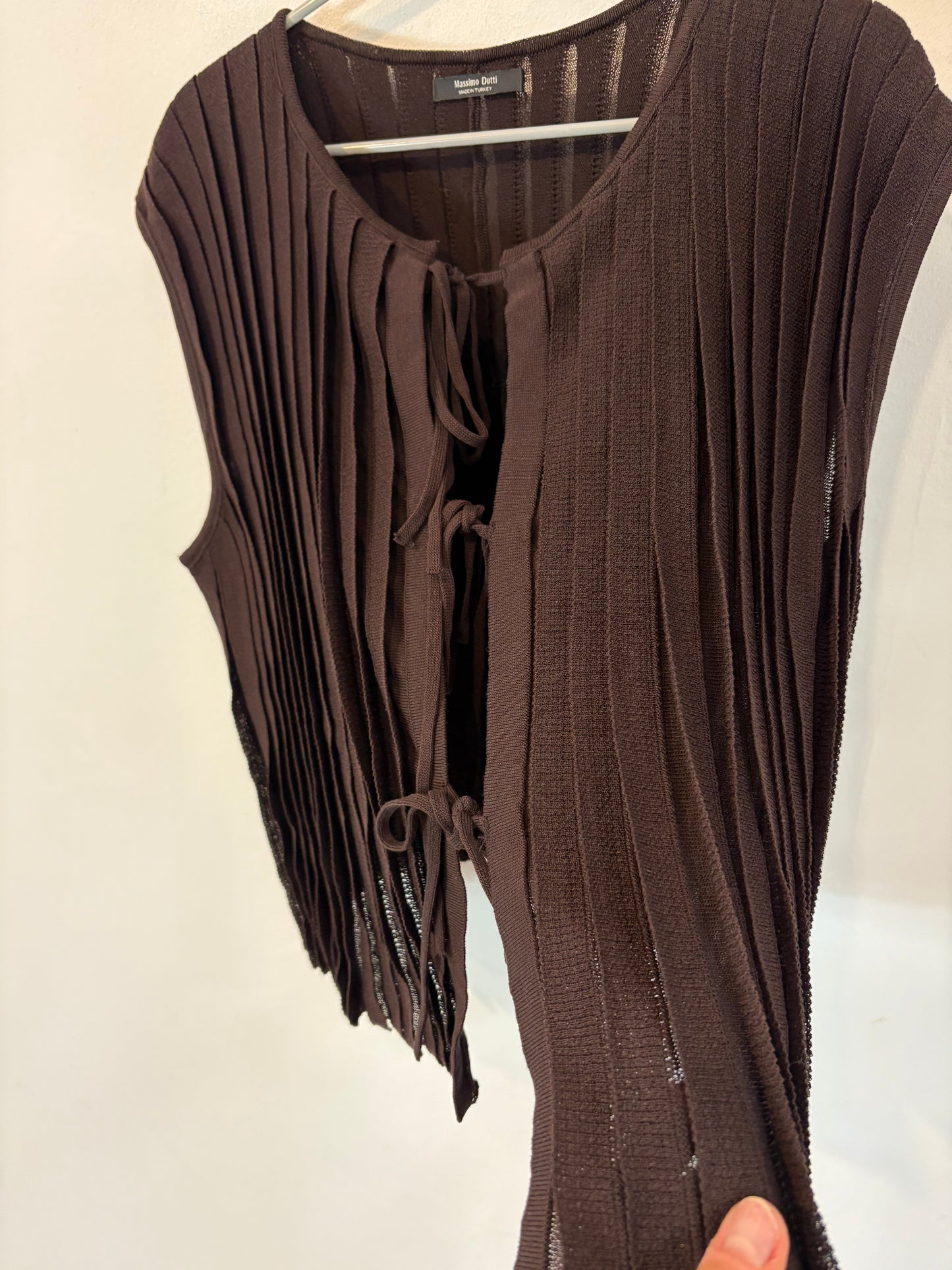 ZARA. Beige flowing blouse. Size M