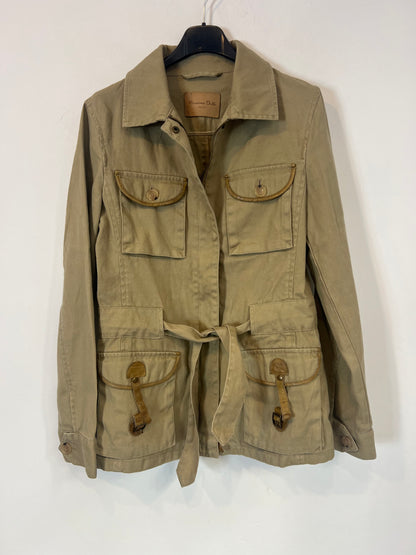 MASSIMO DUTTI. Chaqueta beige oscuro bolsillos. T 38