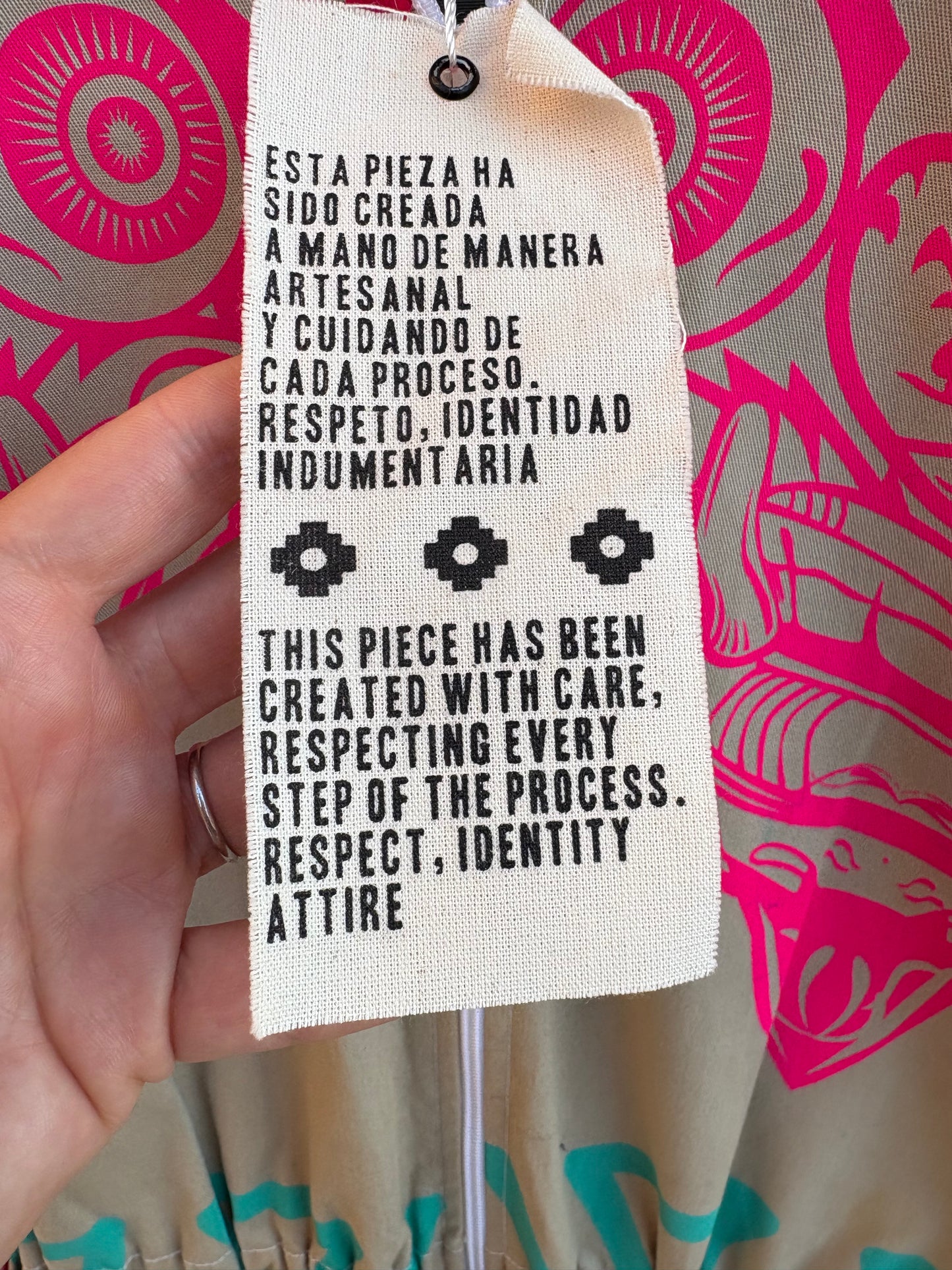 AMAPOLAY. Mono largo estampado