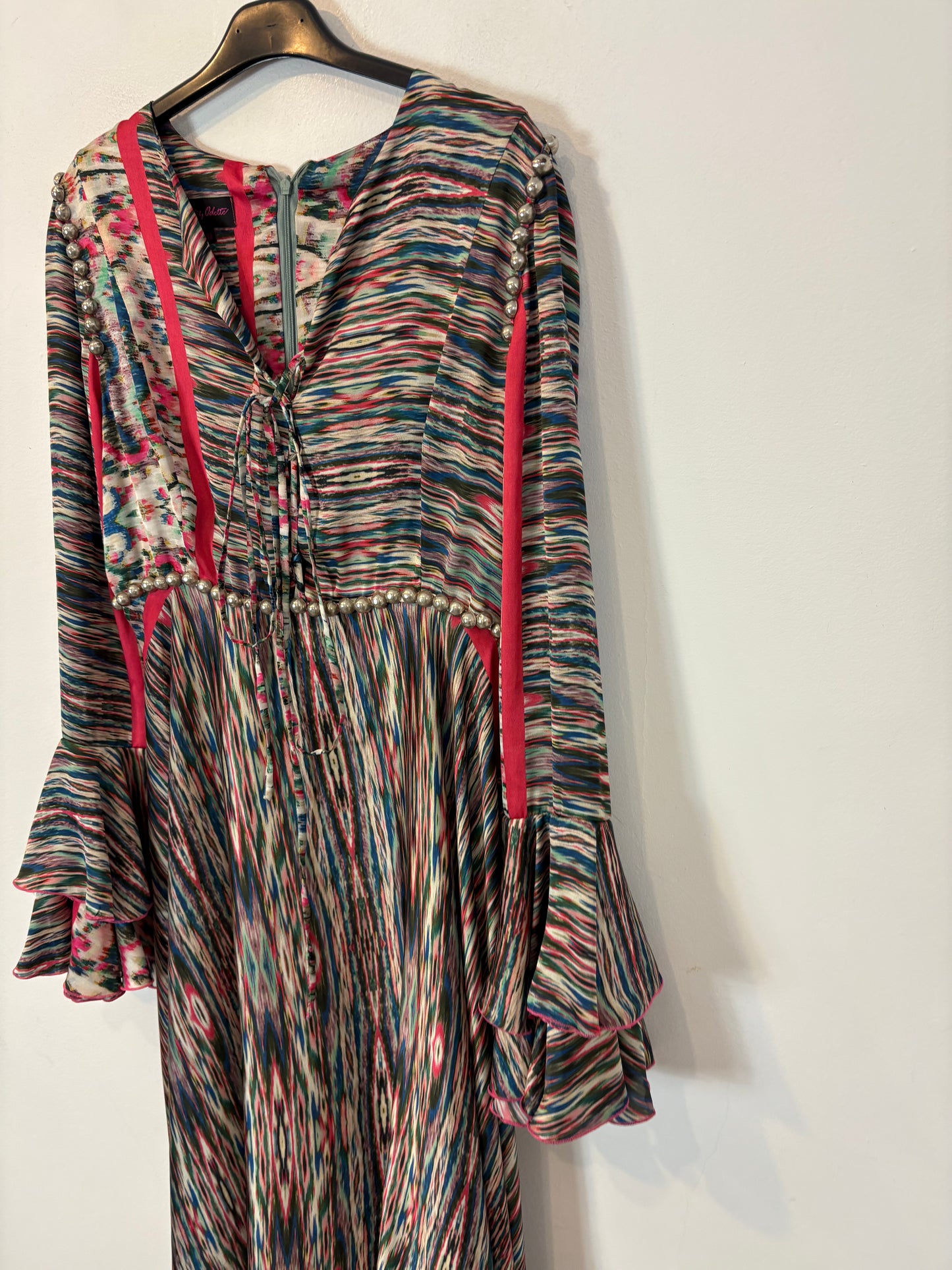 TETÉ BY ODETTE. Vestido largo colores detalle tachuelas