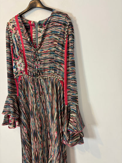 TETÉ BY ODETTE. Vestido largo colores detalle tachuelas