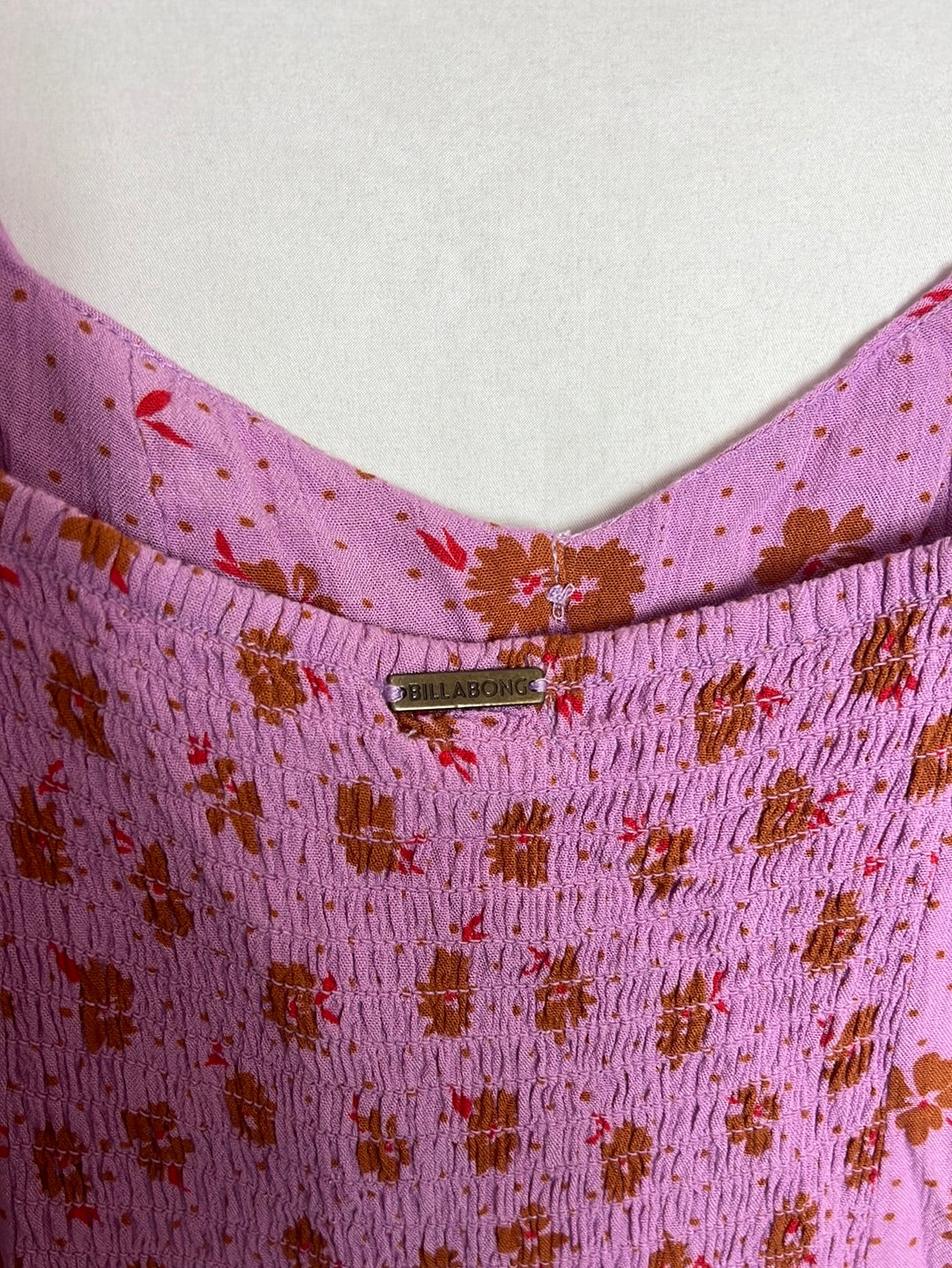 BILLABONG. Vestido malva flores. T S