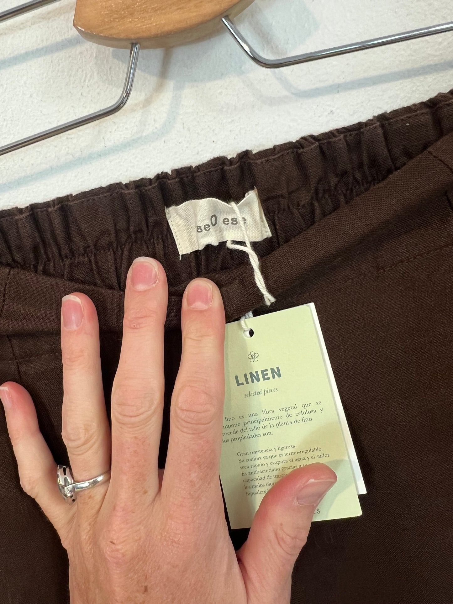 ESE O ESE. Pantalón marrón lino