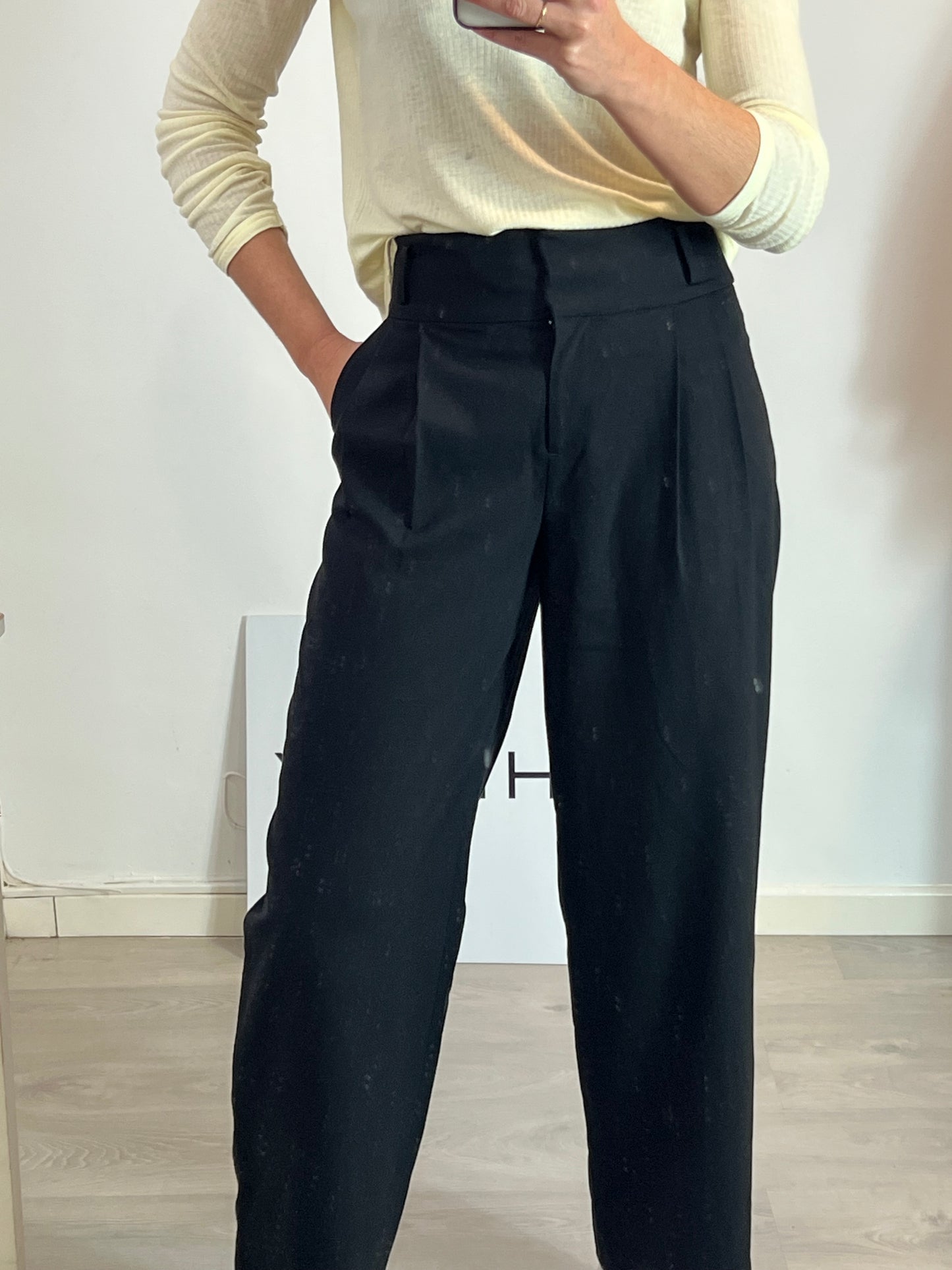 &OTHER STORIES. Pantalón negro pinzas T.34