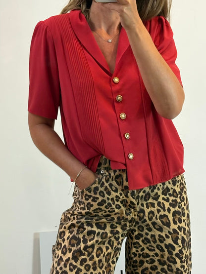 BIMANI. Blusa roja botones y hombreras