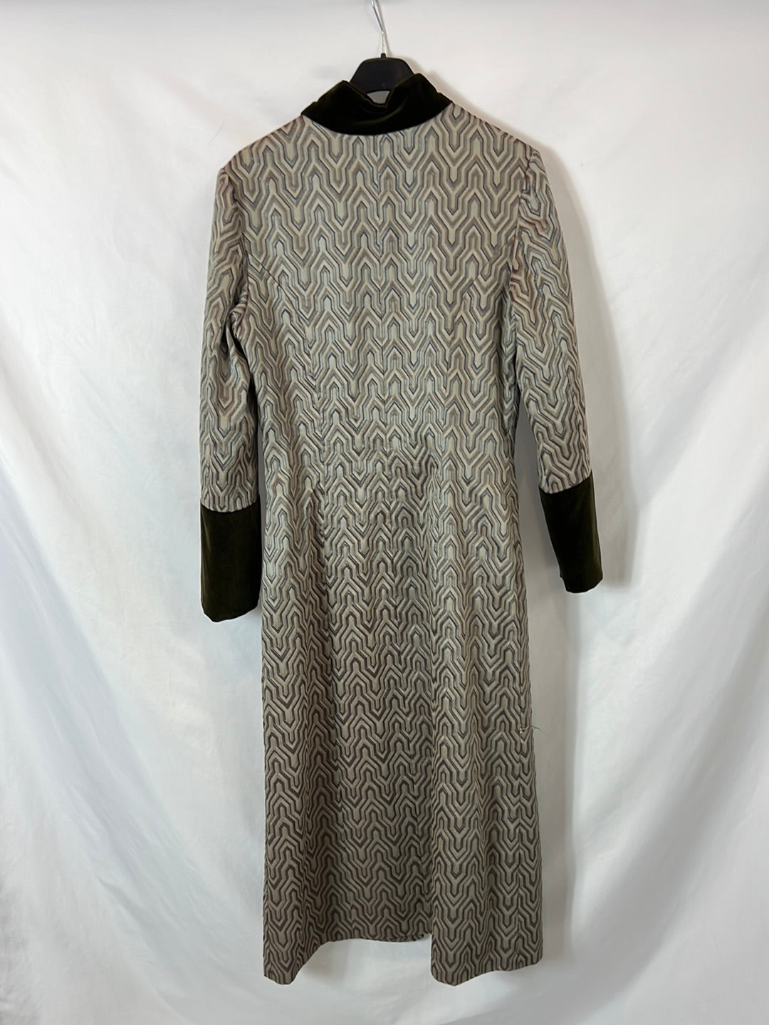 VELVART. Abrigo estampado textura