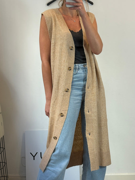 ZARA. Black stretch knit top. TL