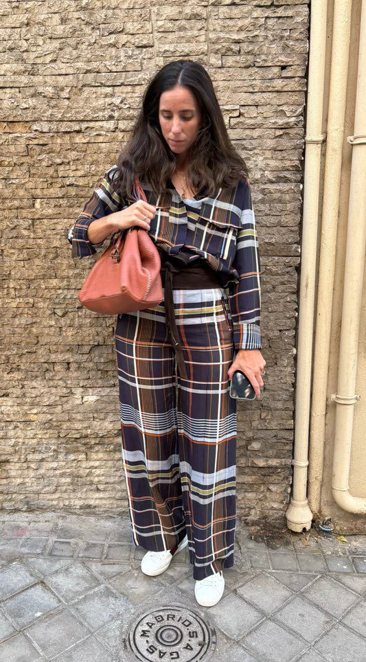 ZARA. Total look fluido cuadros