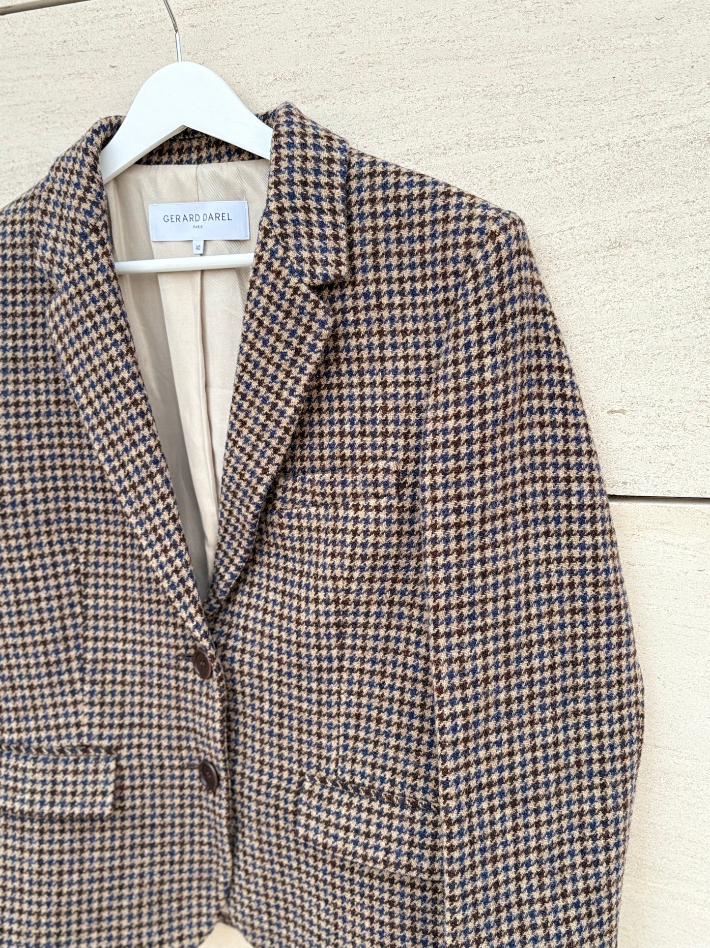GERARD DAREL. Blazer 100% lana burdeos y azules