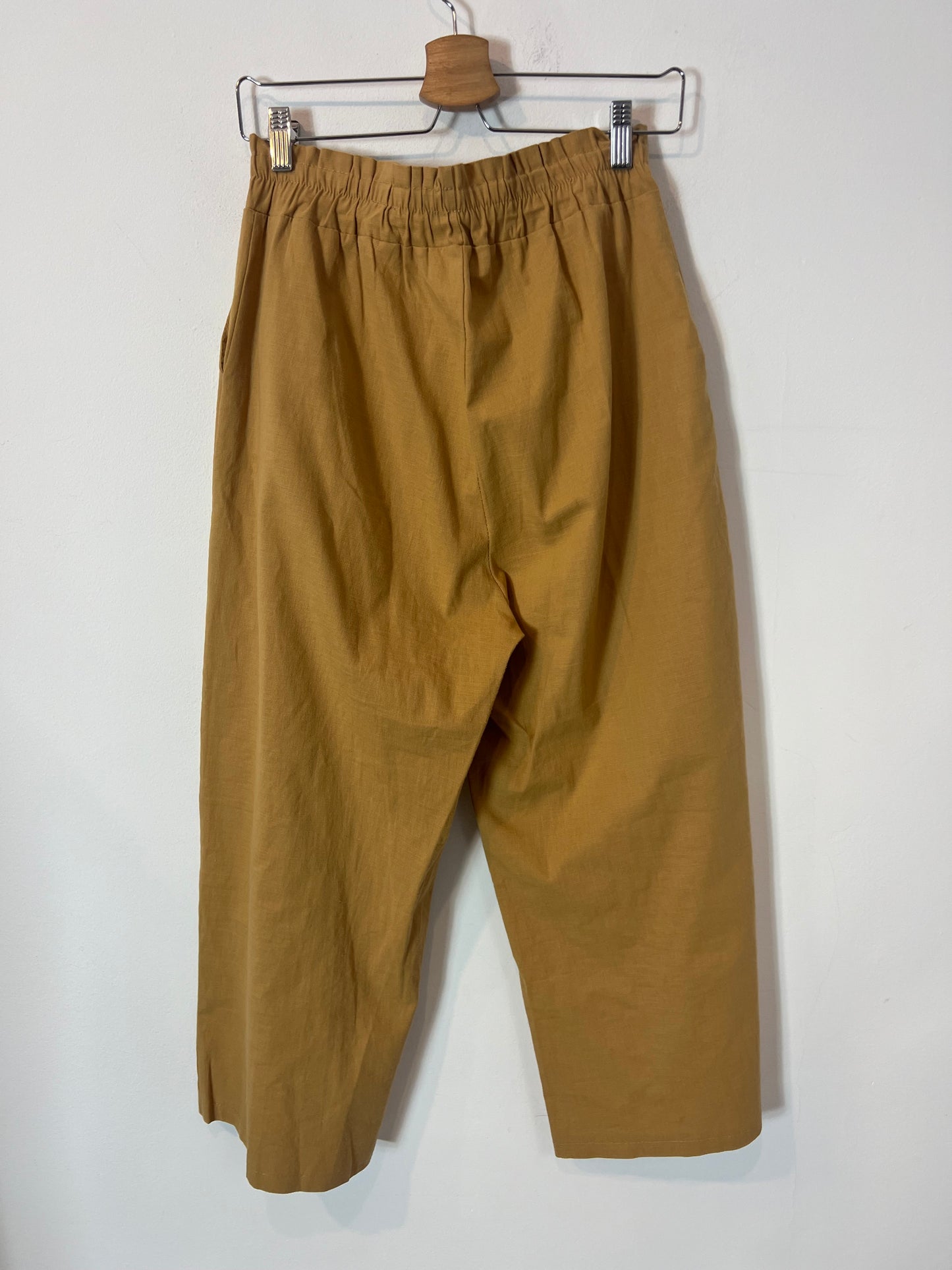 VALENTINA. Total mustard look with cotton Tl (m/l)